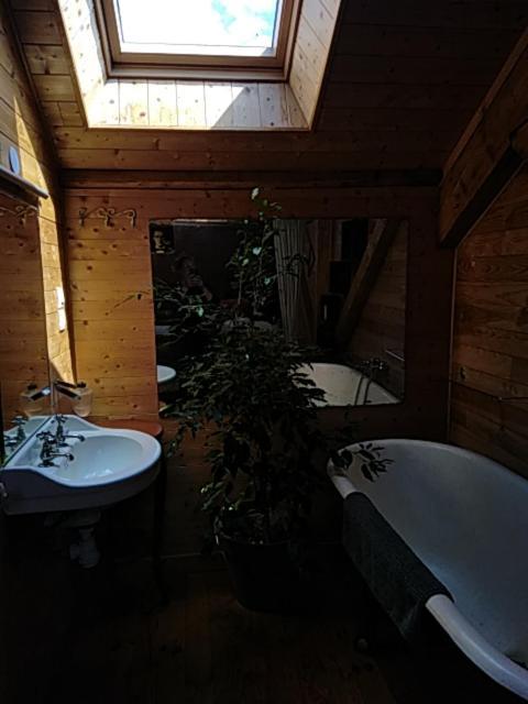 Au Coeur De Saint Agreve -Sejour Chez L'Habitant ภายนอก รูปภาพ